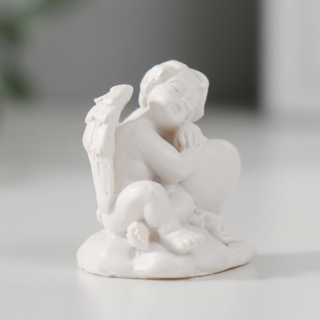 Polystone souvenir "Snowty Angel sits in a hug with a heart" 3.5x2.7x3.2 cm-1