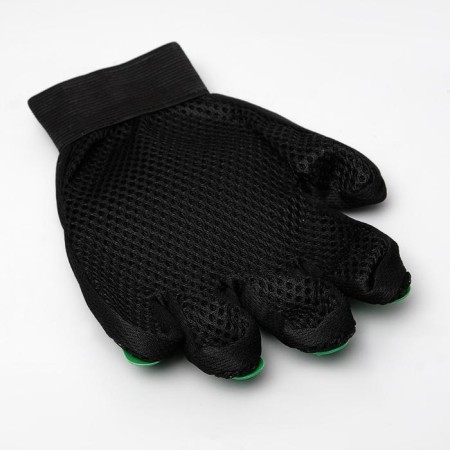 Glove - a brush for wool on the right hand with elongated cloves, green-2