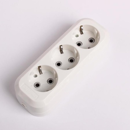 Smartbuy block, 3 sockets, 16 a, 3500 watts, with salary, white