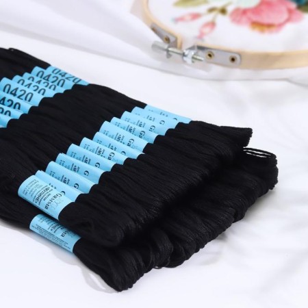 Muline threads, 8 ± 1 m, black color No. 0420-1