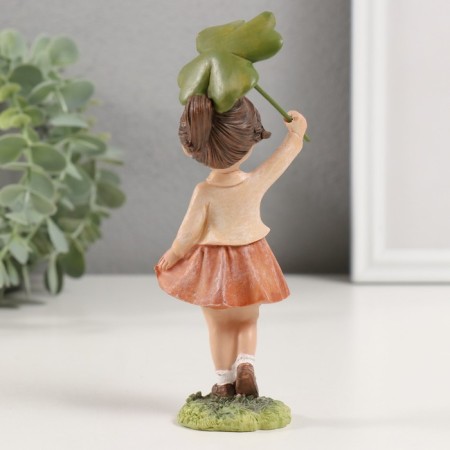 Polystone souvenir "Baby with green clover" 6.5x5x15.5 cm-2