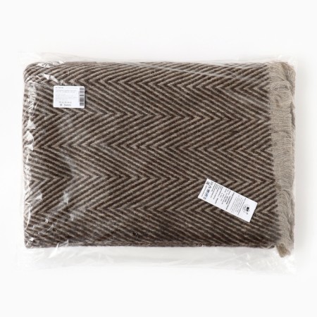 Geometry plaid 140x200cm, brown, wool 50%, polyester 50% 400g/m-4