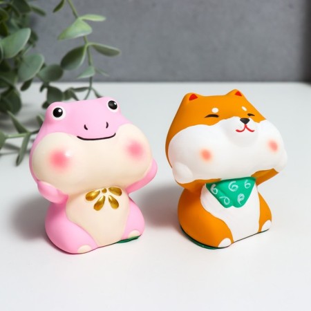 Souvenir Ceramics "Mani-Neko. Greeting" 7x5x7.8 cm mix-1