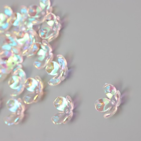 Beads for creativity plastic "Four -leaved flower" set of 20 pcs Transparent pearl. 1.6x1.4 cm 9104-1