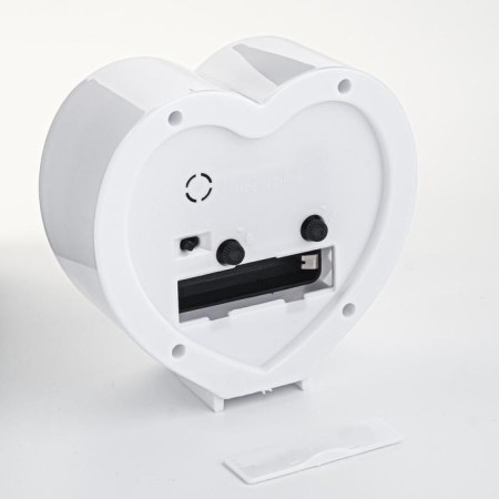 Clock - desktop an alarm clock, discrete move, d -9 cm, 11 x 11 cm, aa-2