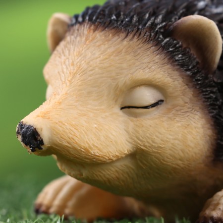 Garden figure "Hedgehog is heating" 18x10x10cm ////-5