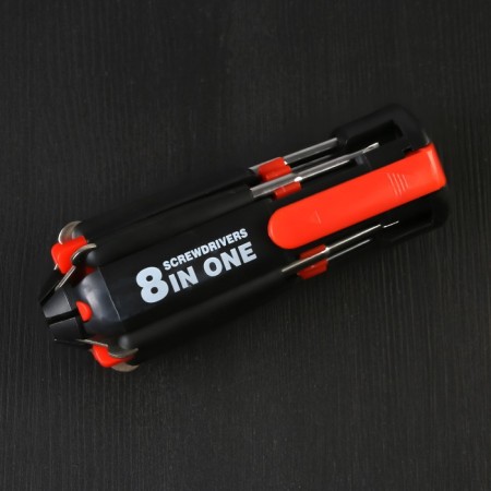 Multitule flashlight "Cool man", 8 in 1-1