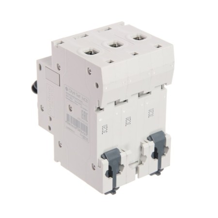 The circuit breaker SE CITY9 SET, C, 20 A, 3P, 4.5 KA, 400 V-2