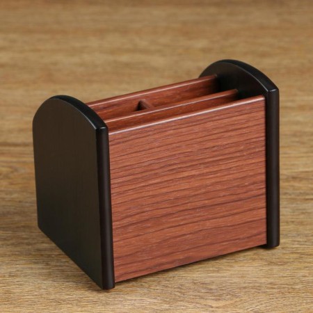 Organizer 3 sections, with a clock-3