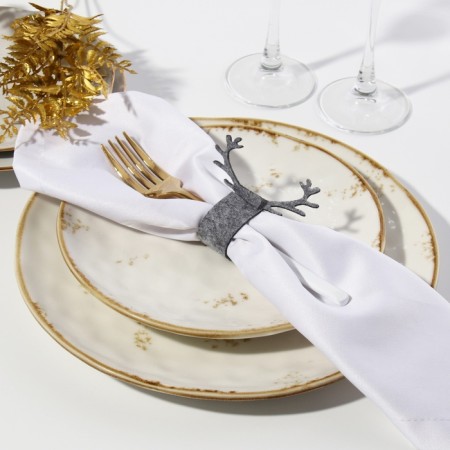 A decorative ring for napkins "Deer" center 15*5cm, 100%p/e felt