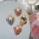 Assortment brooch grape, color mix in gold