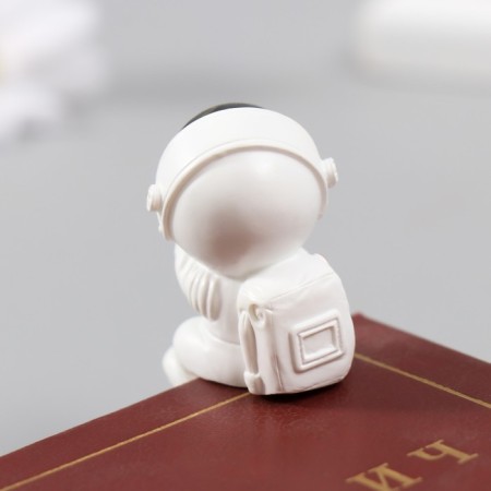 Figure for Florarium Polystone "Cosmonaut with Spray Pipe" 3.3x4.1 cm-3