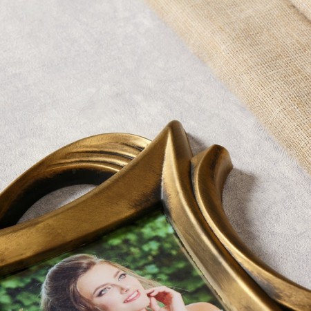 Photo frame plastic in 3 photos 10x15 cm "smooth lines" T. Zoloto 25x55.5 cm-2