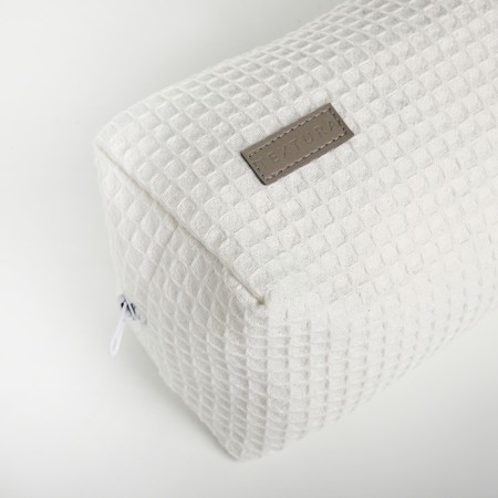 Cosmetic bag at the lightning textura, white color-6