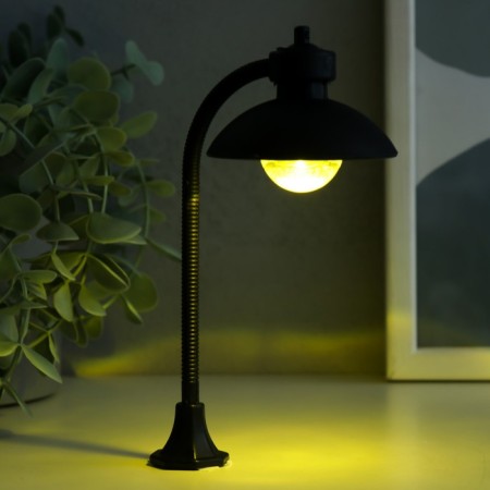 Decor for creativity plastic light "Lantern with a round lamp" 7.8x16 cm