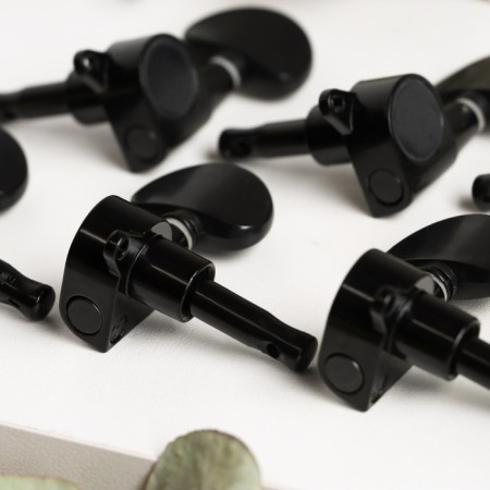 A set of single kolkova mechanics Music Life, Black, 3+3-1