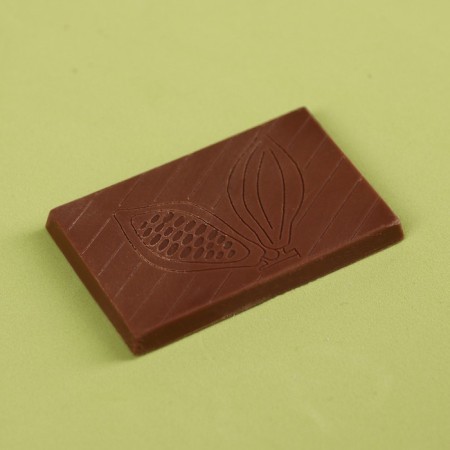 Milk chocolate "Favorite Defender", 12 g.-1