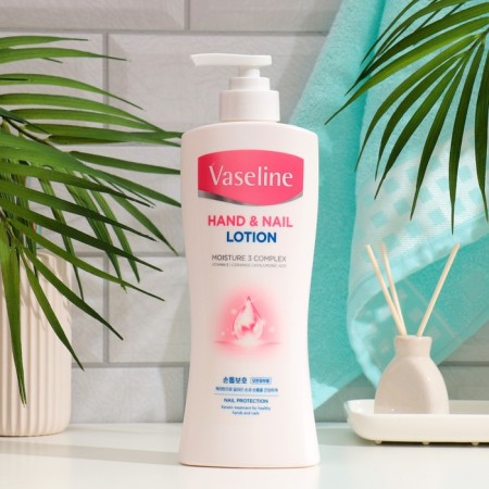Vaseline lotion for hands and nails, 450 ml