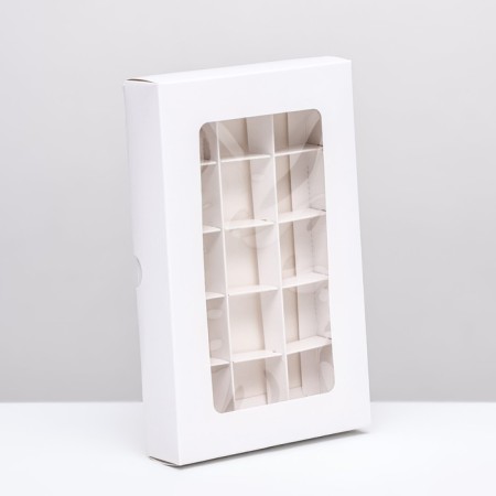 Folding box under 15 sweets, white, 13.7 x 22 x 3.5 cm