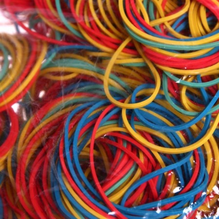 Bank gum colored, 1000 grams, length 95 mm, diameter - 60 mm, section 1.7 x 1.7 mm-2