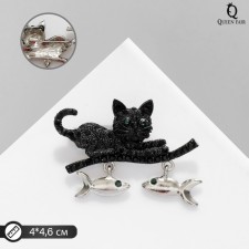 Brooch 
