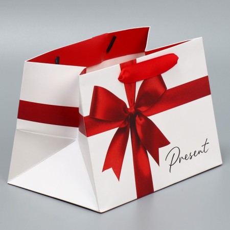 Gift package with a wide bottom, packaging, “Gift”, 20 x 14 x 13.2 cm-1