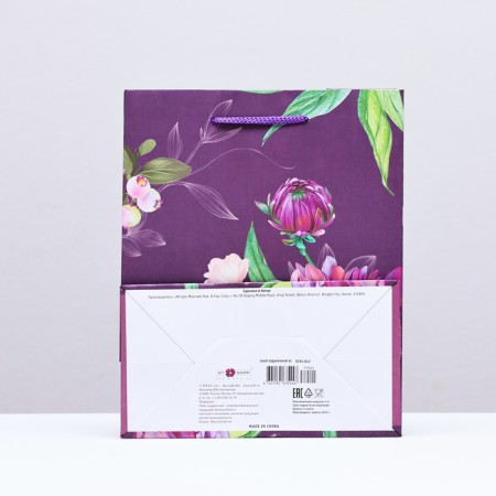 Gift package "Blocked flower", 18 x 22.3 x 10 cm-1