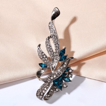 Brooch "Flower bow", white-blue color in silver-2