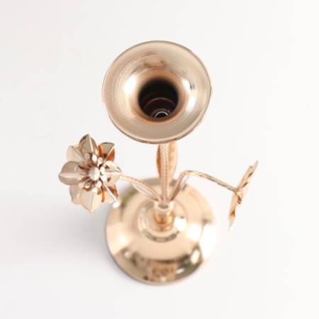 Summary metal per 1 candle "Three flowers" d-2.5 cm gold 10x10x33 cm-4