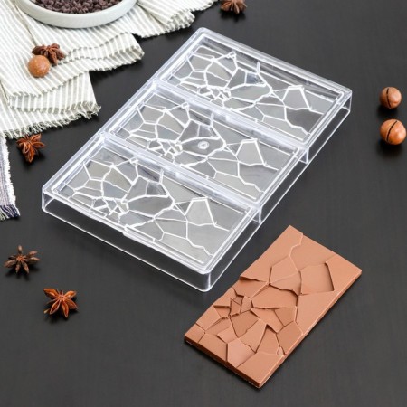 The chocolate form Konfinetta "Split", 27.5 × 17.5 × 2.5 cm, 3 cells (15.3 × 7.5 × 0.8 cm)