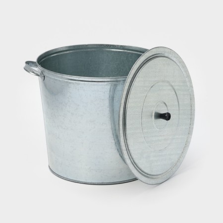 Galvanized linen tank, 32 liters, with a lattice, GOST-1