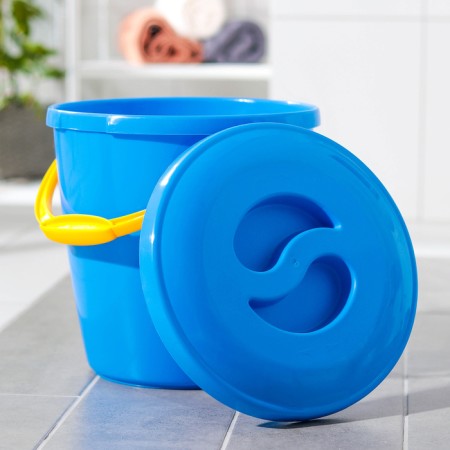 A bucket with a lid and a measured scale, with a thickened wall, 10 l, color mix-1