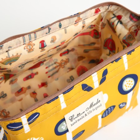 Lightning cosmetic bag, yellow color-2