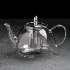 Glass teapot with metal sieve 