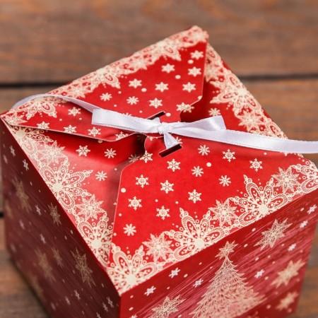 Folding box "Happy New Year and Merry Christmas" 12 x 12 x 12 cm-2