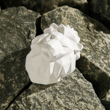 Fragrance to the deflector ceramic lion, Grand Caratt + aromaticom