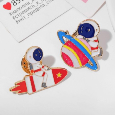 Set of icons (2 pcs.) "Cosmonauts", colored in gold-1
