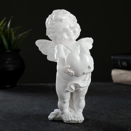 Figure "Angel with heart" 10x17cm