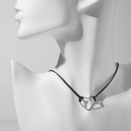 Choker "Heart", black color in silver, l = 35 cm