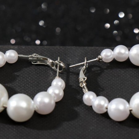 Pearls “Pearls” are small, white color in silver, d = 3.5 cm-1