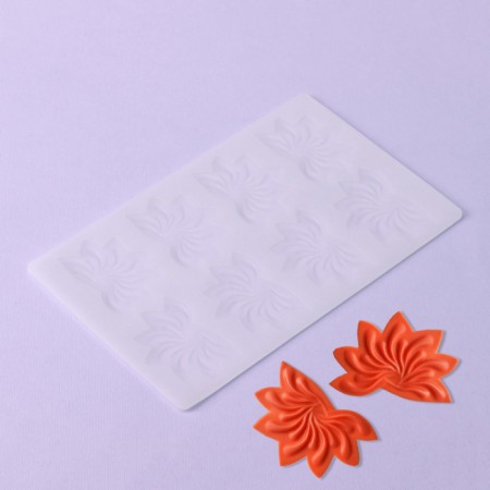 Chocolate form "Fan", silicone, 8 cells, 20 × 13 × 0.1 cm, the color is transparent