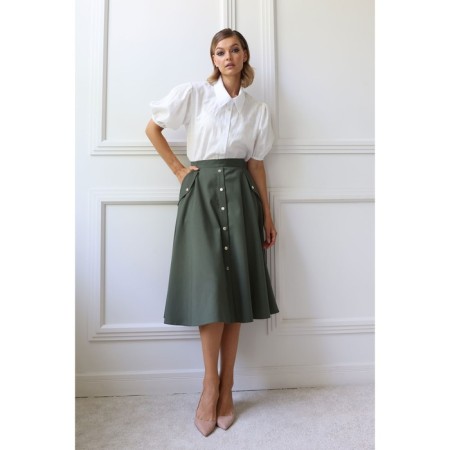 Skirt-trap is female, size 48-1