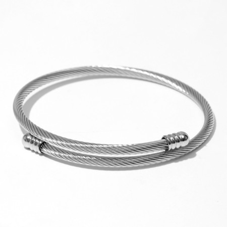 The basis for the “frame” bracelet is dimensionless, the color is silver-1