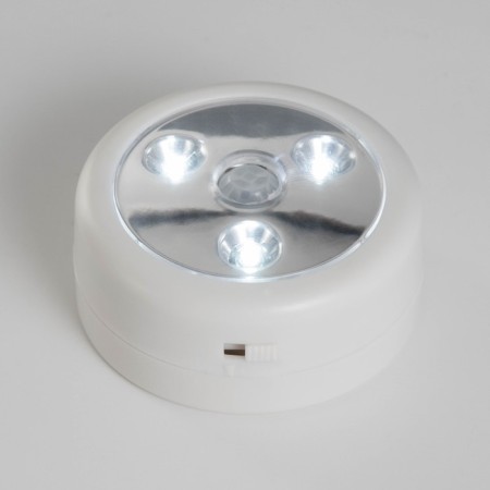 A nightlight with a “Andi” sensor LED 1W from the batteries 3HAAA white (furniture) 7x7x2.9 cm Risalux-1