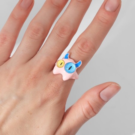 Ring "Montrustrik" with horns, the color is pink, dimensionless-2