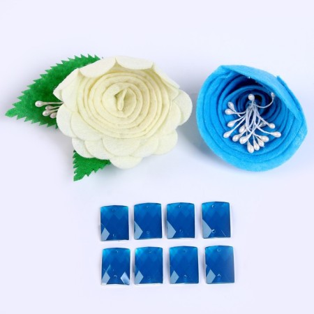 Set for creativity: Decor made of felt and a set of beads "Flower world"-1