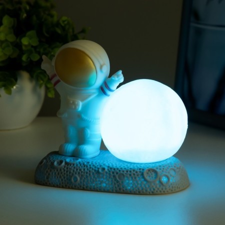 Spinker "Cool Cosmonaut" LED 2W RGB from 3xlr44 batteries with white-gold 11x6x11 cm Risalux-3