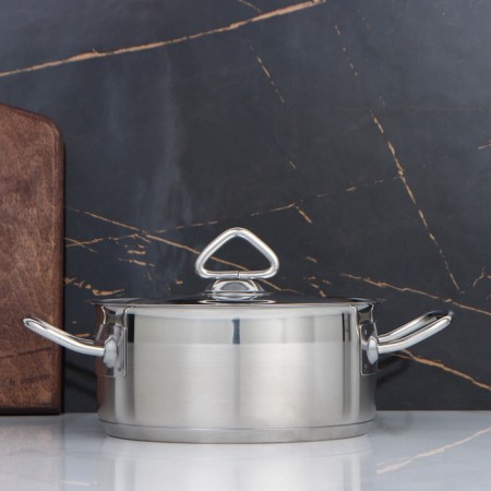 Pan, 2 l, d = 19 cm, h = 8 cm, metal cover, triple bottom, induction-5