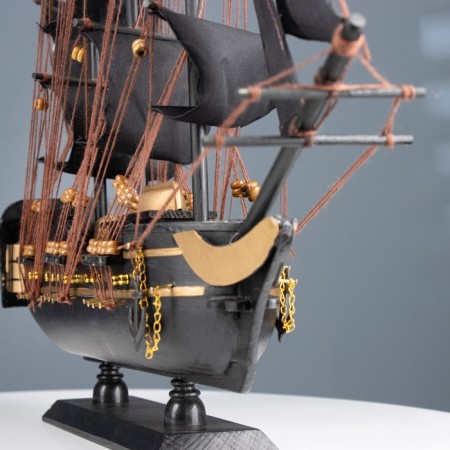 Ship Souvenir average "wolf"-1