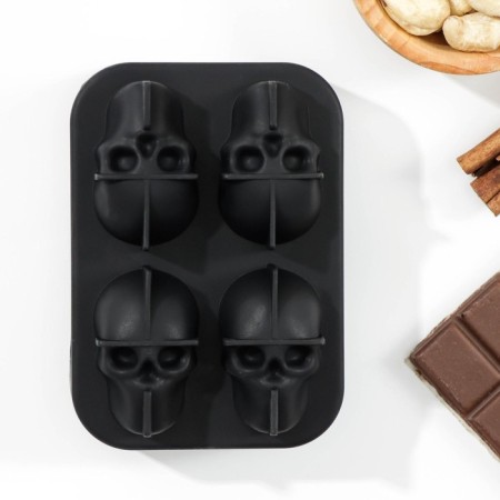 Ice form "Skull", 11 × 8 × 4.5 cm, 4 cells (4.4 × 2.7 cm), black color black-1